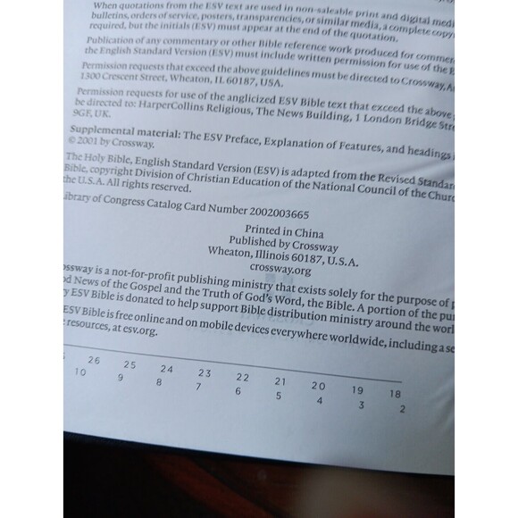 Holy Bible English Standard Version - ESV  Black (Hardcover 2016) Crossway VG - Picture 9 of 16